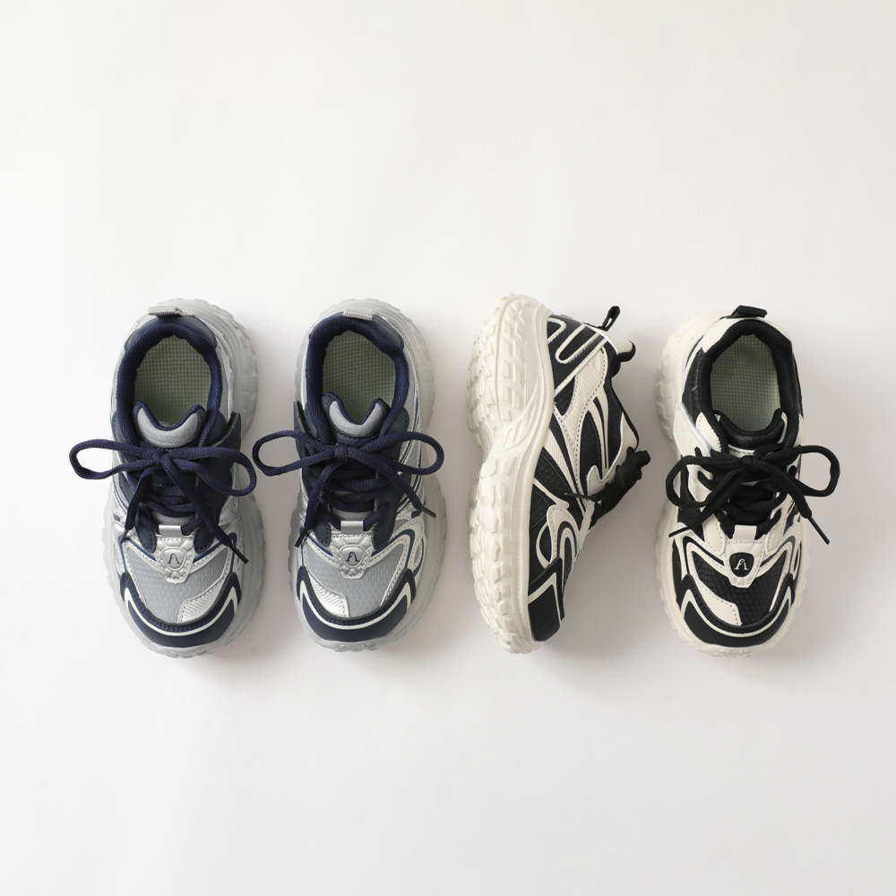 アクティブスニーカー